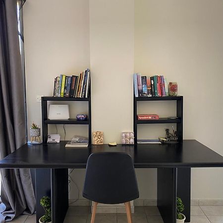 Irinis Apartment In Kalamata Exteriör bild