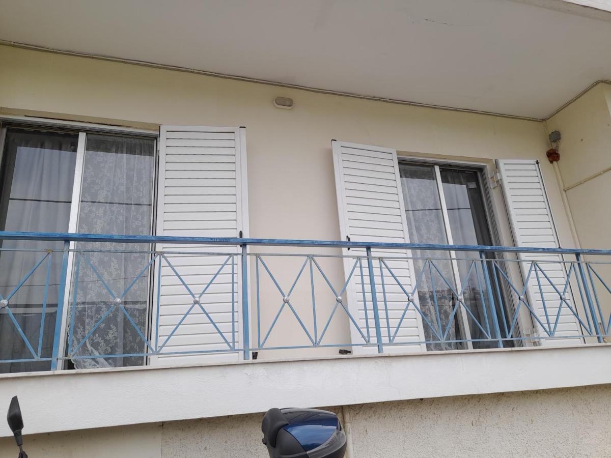 Irinis Apartment In Kalamata Exteriör bild